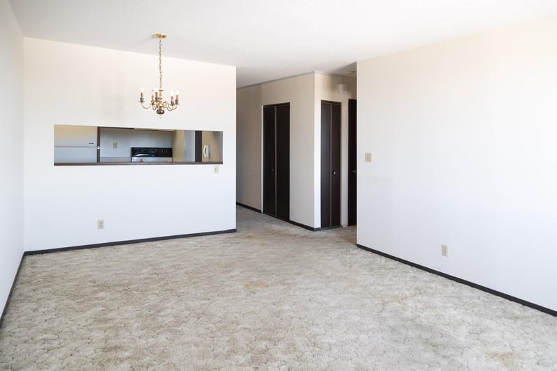 1181 Edgcumbe Rd #606, Saint Paul, MN 55105