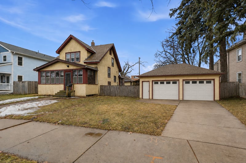 1092 Sims Ave, Saint Paul, MN 55106