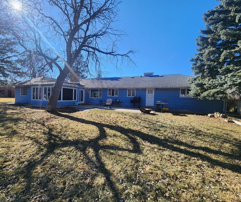 607 4th Ave SE, Pipestone, MN 56164