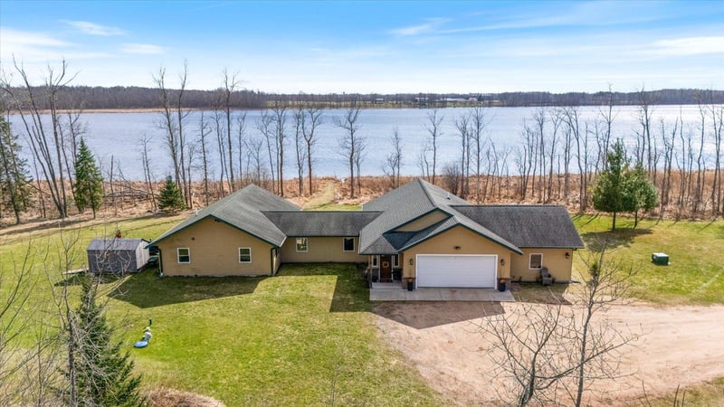 31487 Malbay Rd, Cohasset, MN 55721