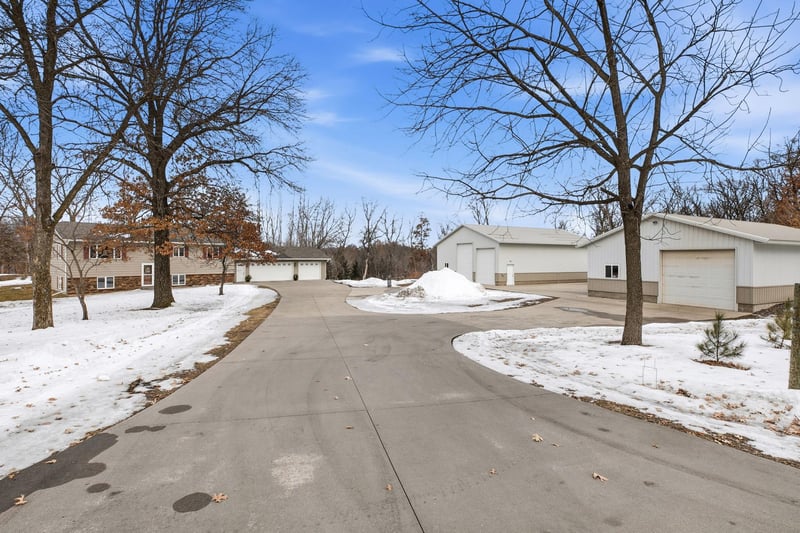 11570 42nd St SE, Clear Lake, MN 55319