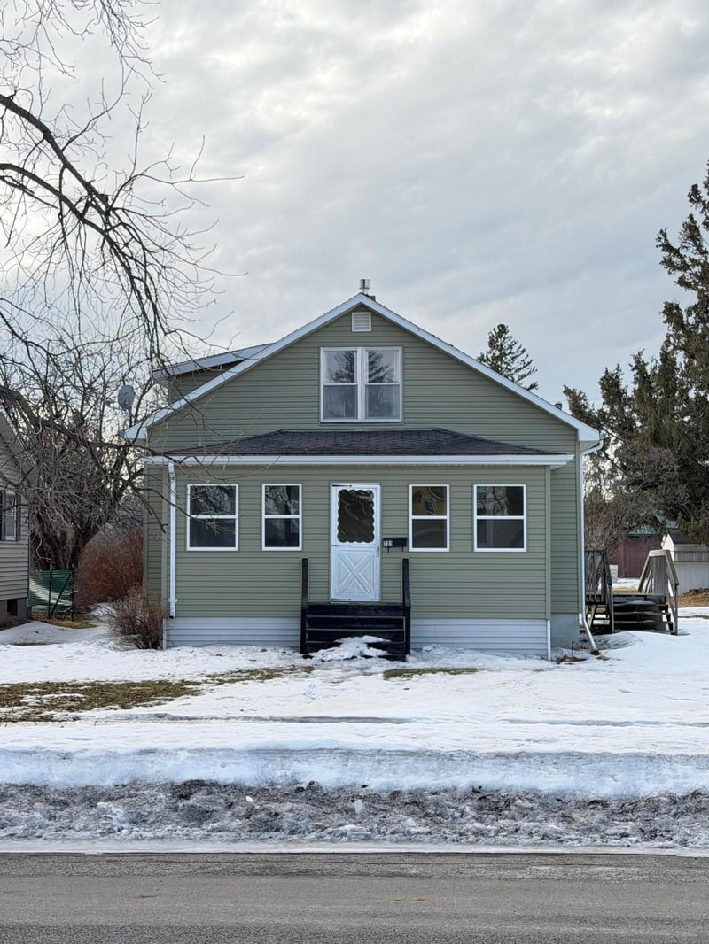 205 3rd St W, Ada, MN 56510