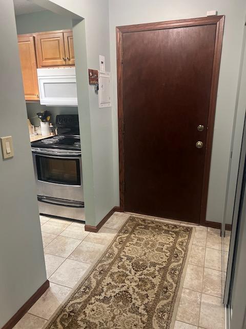 2800 Hillsboro Ave N #111, New Hope, MN 55427