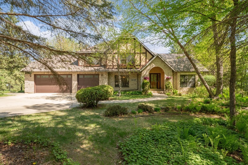 1937 Sagewood Ct NW, Rochester, MN 55901