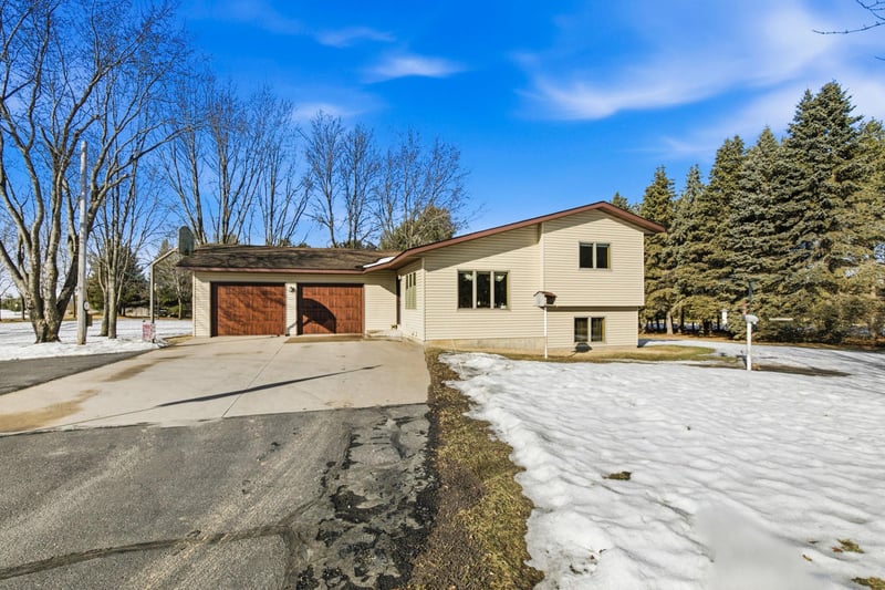 35003 County Rd 2, Saint Joseph, MN 56374