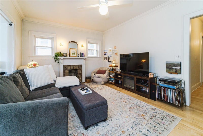 1945 Fremont Ave S #3, Minneapolis, MN 55403