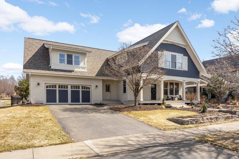 15782 Cobblestone Lake Pw, Apple Valley, MN 55124