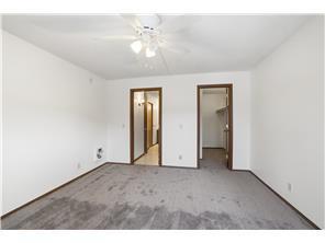 10441 Greenbrier Rd #120, Minnetonka, MN 55305