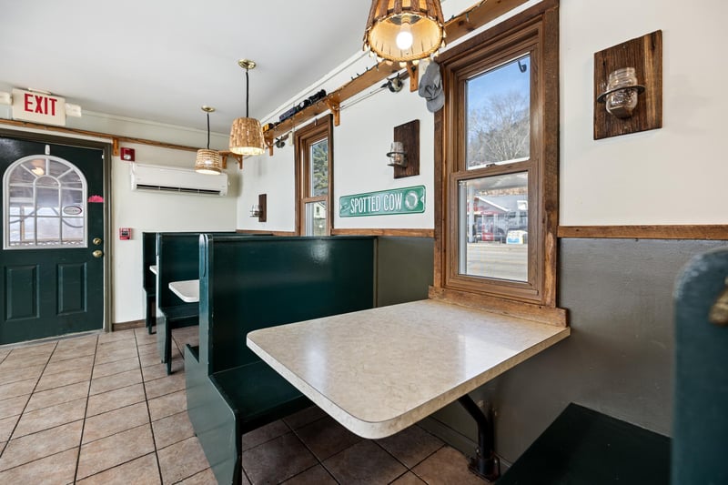 600 N Main St, Alma, WI 54610