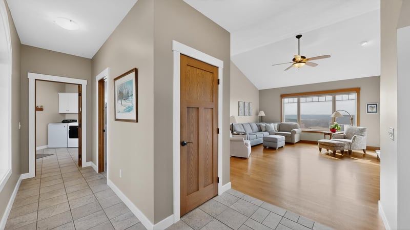 17176 Hilltop Ln SE, Chatfield, MN 55923