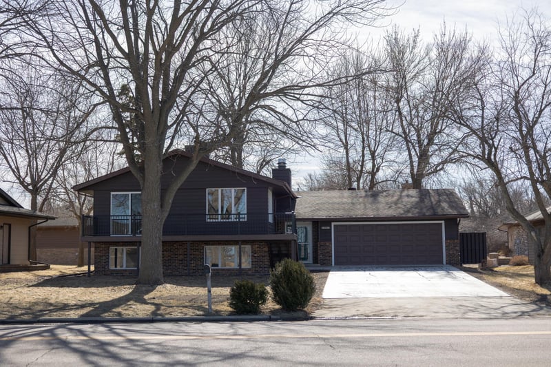 1961 S Shore Dr, Worthington, MN 56187