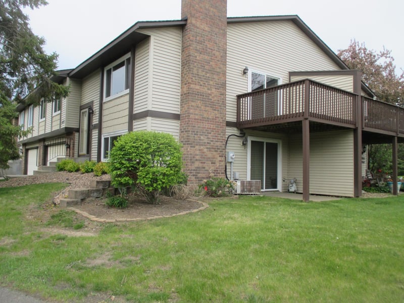 2870 Castleford Ct, Woodbury, MN 55125