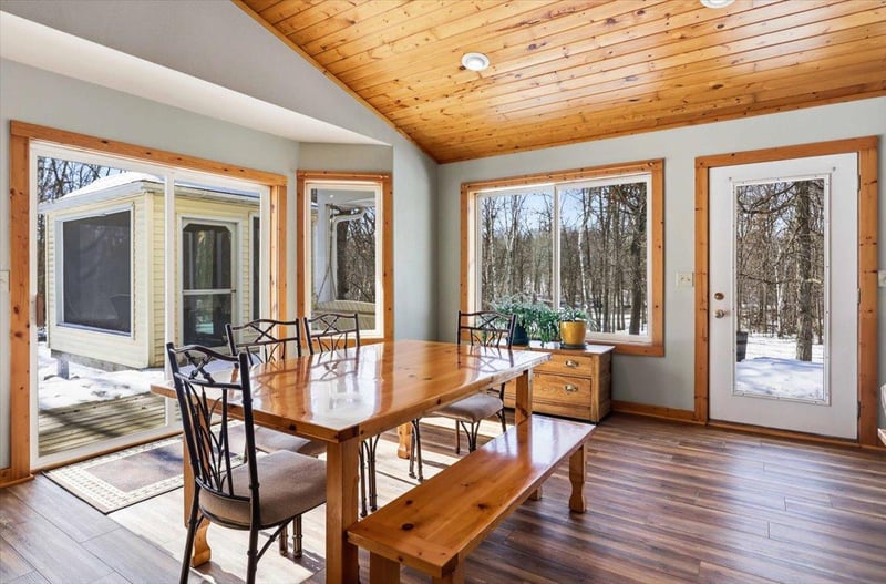 2651 W Wildlife Dr, Brook Park, MN 55007