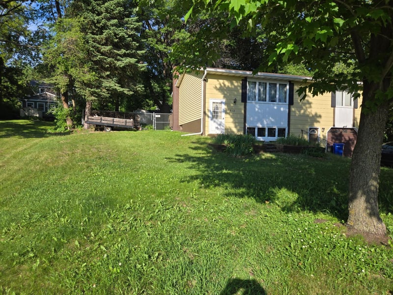 1512 Point Douglas Rd S, Saint Paul, MN 55119