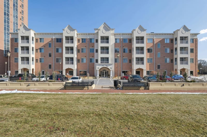 6640 Lyndale Ave S #408, Richfield, MN 55423