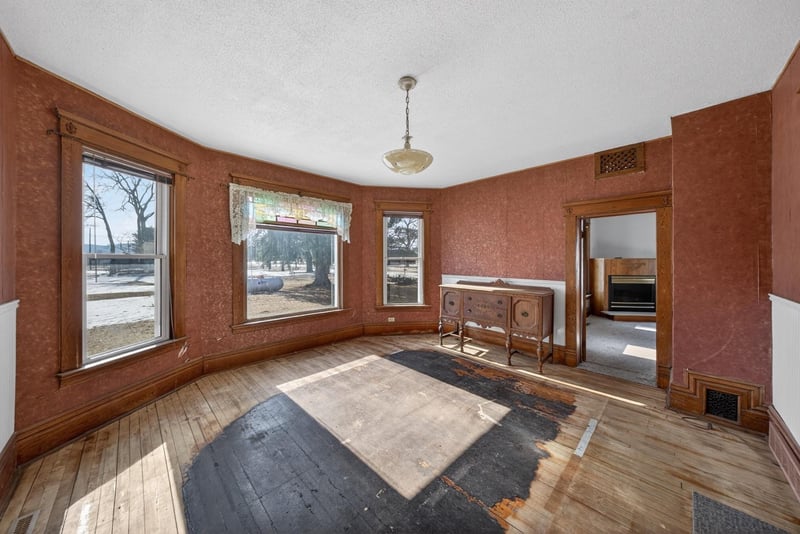 315 E Austin Ave, Kellogg, MN 55945