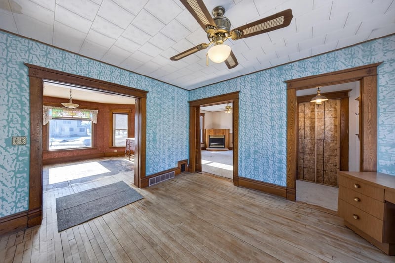 315 E Austin Ave, Kellogg, MN 55945