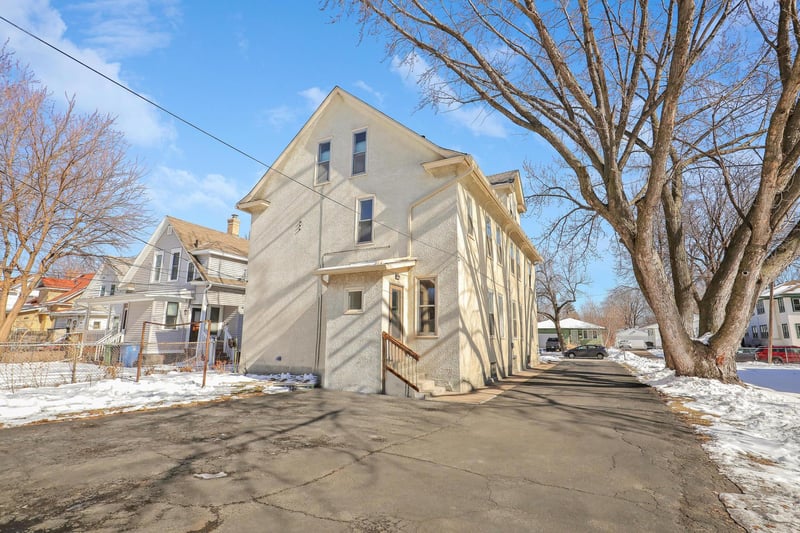 1822 Pierce St NE, Minneapolis, MN 55418