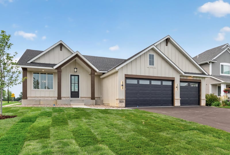 8006 201st St W, Lakeville, MN 55044