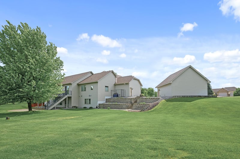 9460 Inverness Ct NW, Ramsey, MN 55303