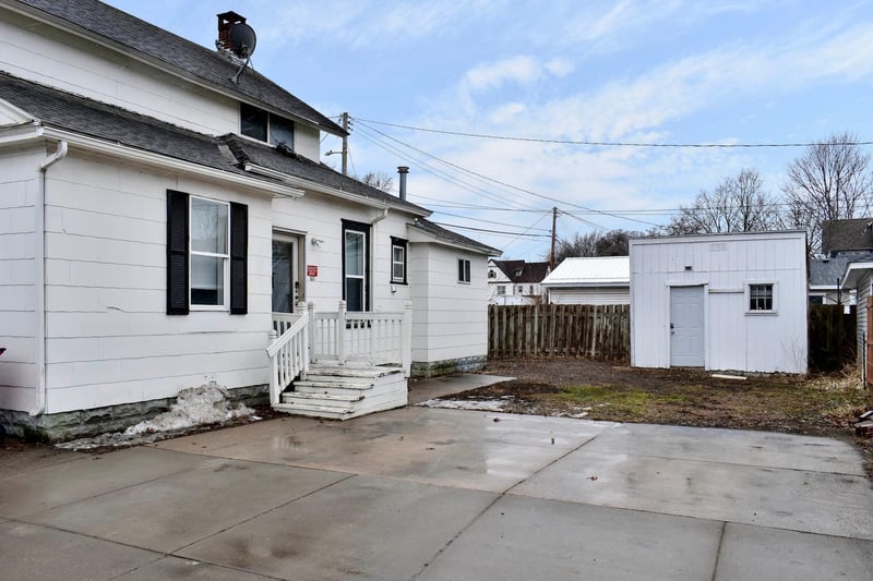 263 Franklin St, Winona, MN 55987