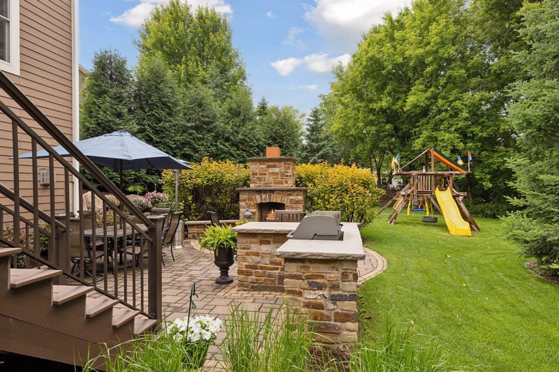 11668 Azure Ct, Inver Grove Heights, MN 55077