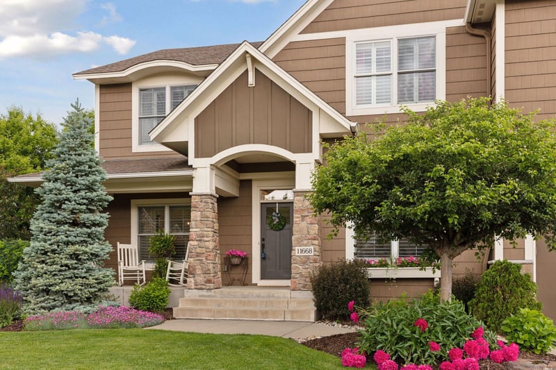 11668 Azure Ct, Inver Grove Heights, MN 55077