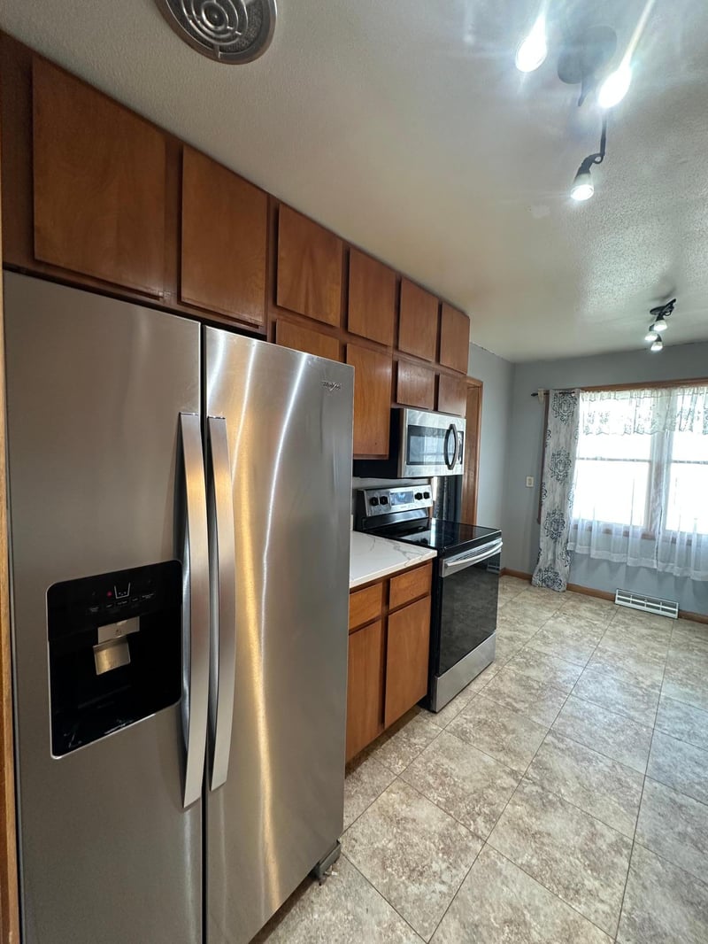 101 E Virginia St, Luverne, MN 56156