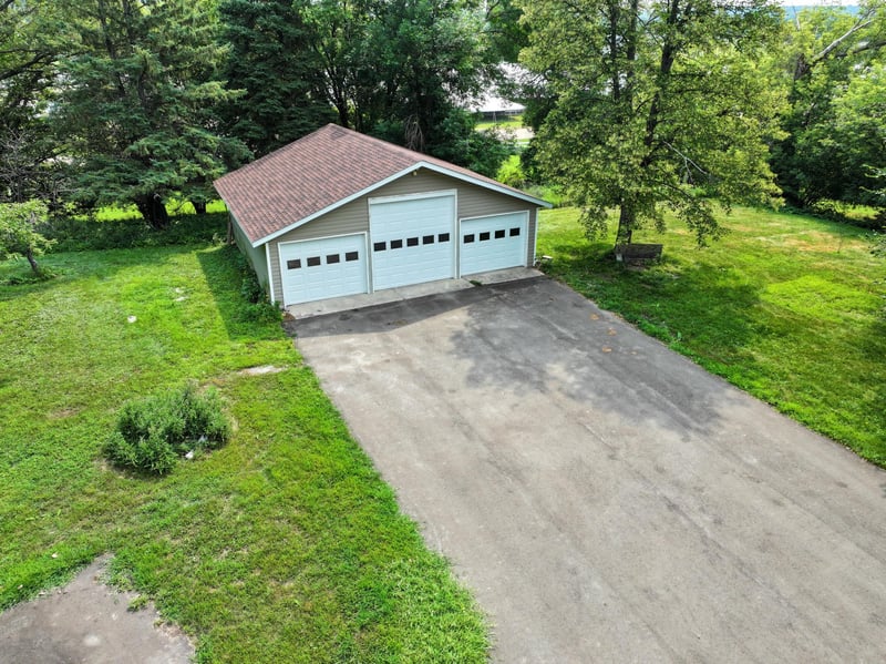 215 4th St NW, Glenwood, MN 56334