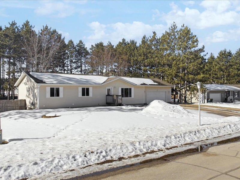 229 Park Rd, Staples, MN 56479