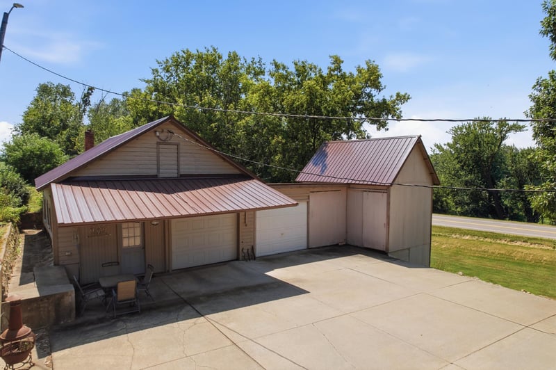 S2232 State Road 35, Alma, WI 54610