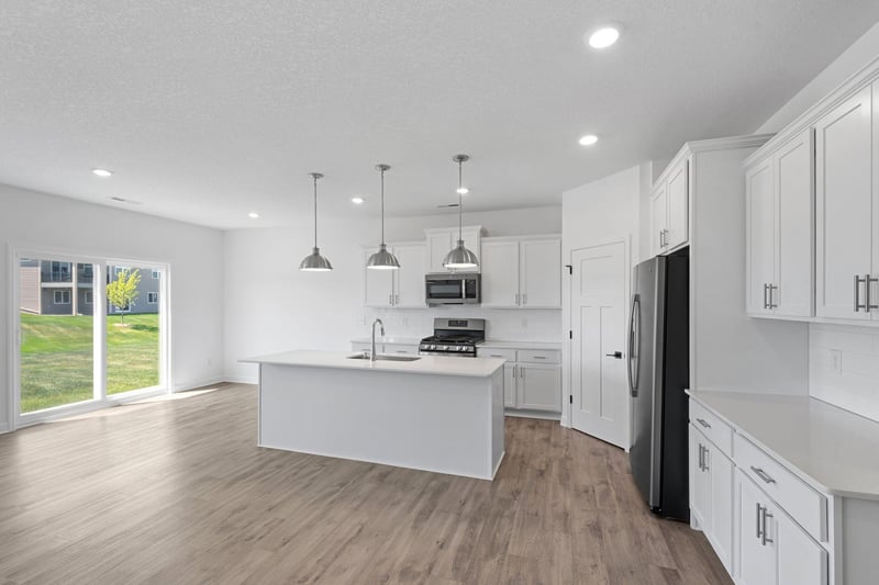 10935 Glacier Ln, Dayton, MN 55369