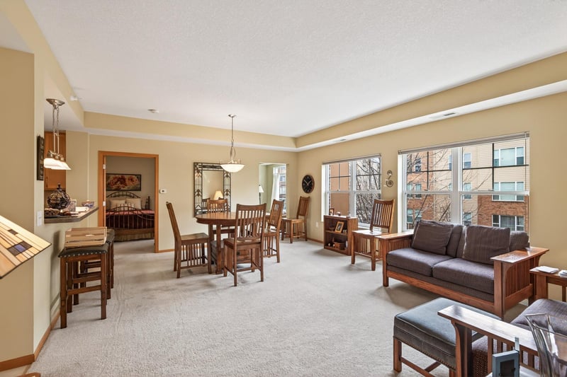 2540 38th Ave NE #203, Saint Anthony, MN 55421