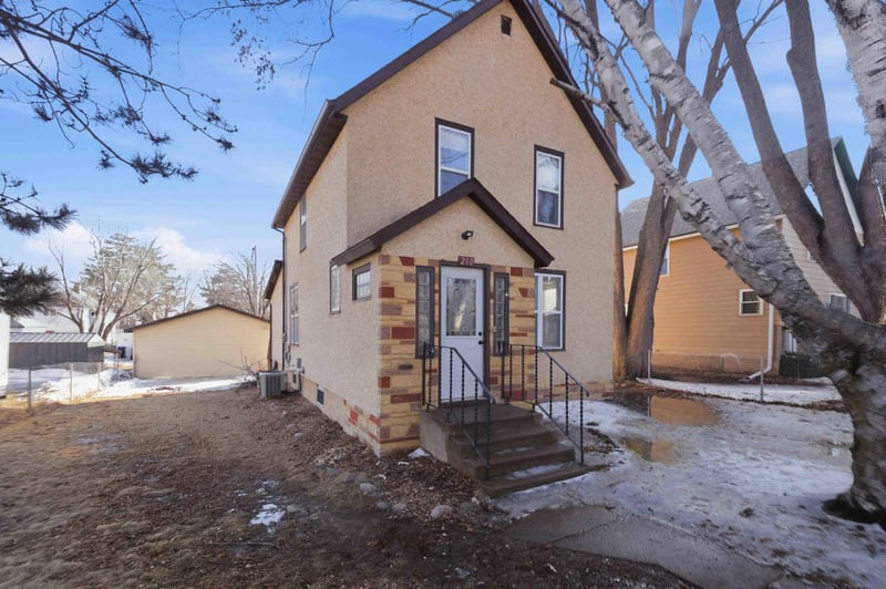 210 3rd St NW, Crosby, MN 56441