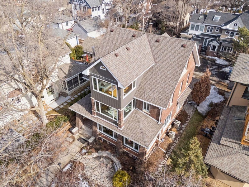 3145 E Bde Maka Ska Pw, Minneapolis, MN 55408