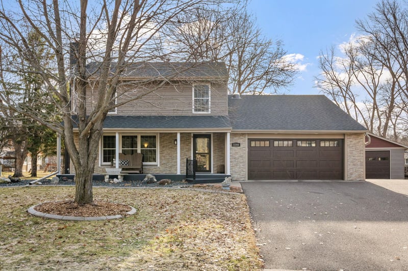 1144 Waldon Pl, Arden Hills, MN 55112
