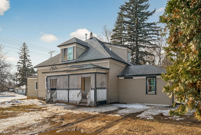 602 3rd St N, Princeton, MN 55371