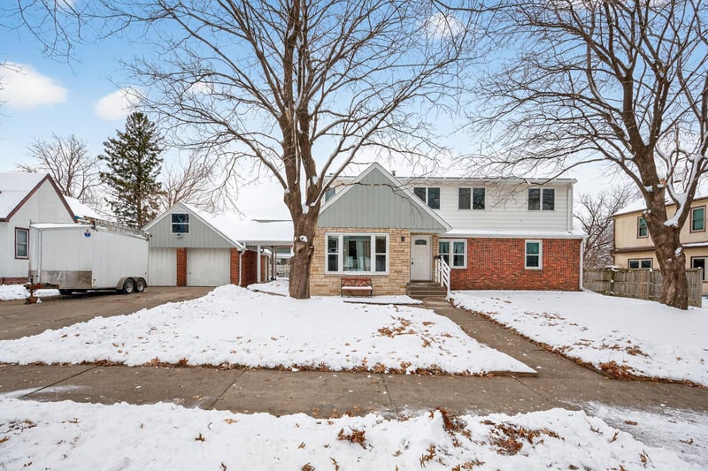 5 Belvidere St E, Saint Paul, MN 55107