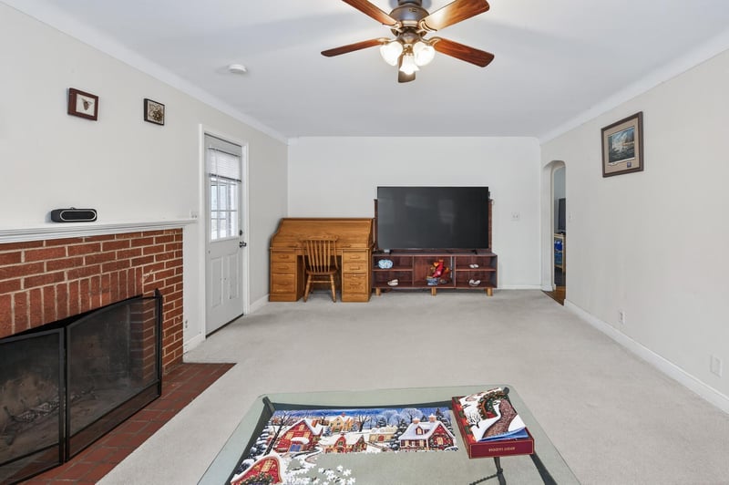 5 Belvidere St E, Saint Paul, MN 55107