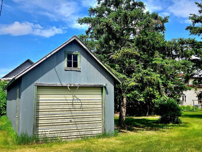 107 Lincoln Ave NW, Twin Valley, MN 56584