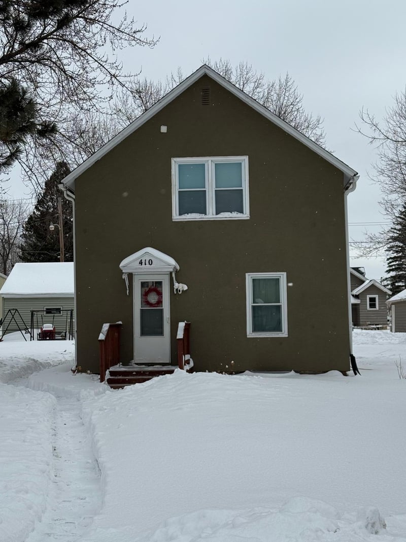 410 N 6th St, Keewatin, MN 55753