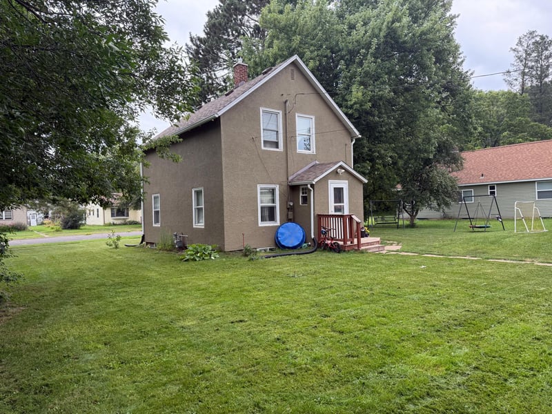 410 N 6th St, Keewatin, MN 55753