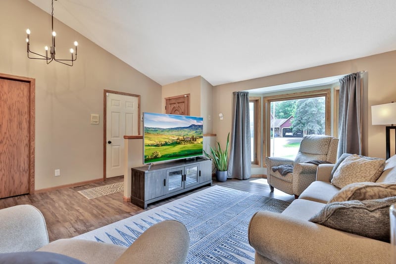 1611 Mill St, White Bear Twp, MN 55110