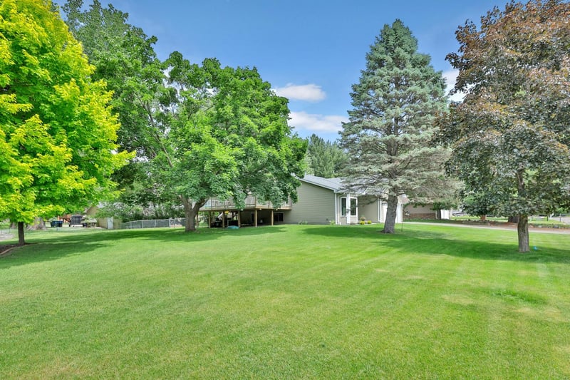 1611 Mill St, White Bear Twp, MN 55110