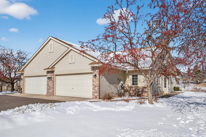 367 Allen Ave, Little Canada, MN 55117