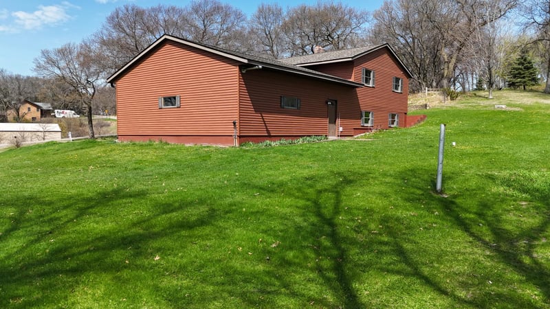 11984 Skyview Ridge Rd, Little Falls, MN 56345