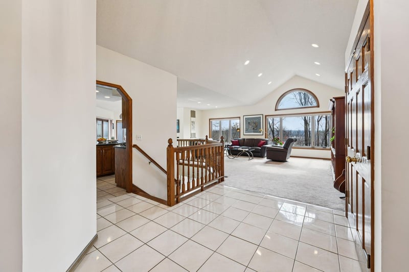 2701 Ashley Ter, New Brighton, MN 55112