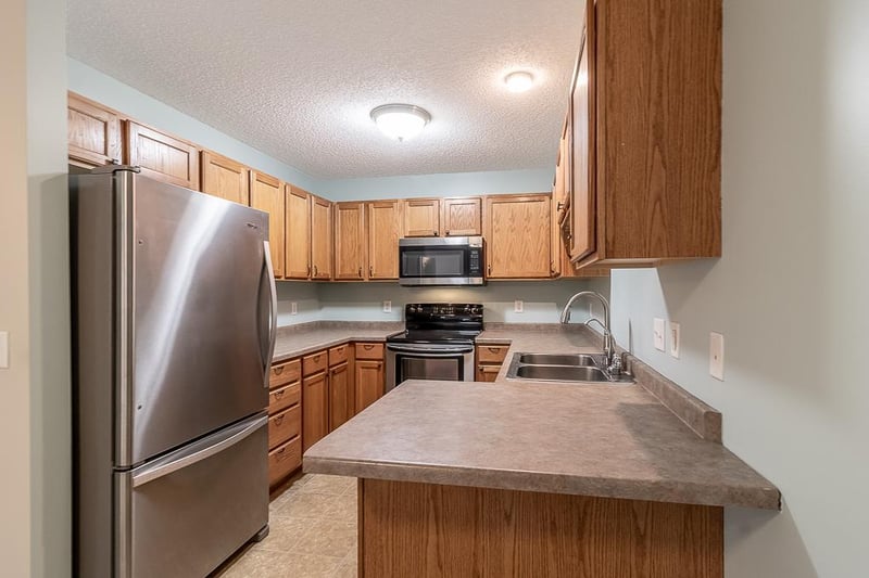 1504 Praha St SE, New Prague, MN 56071