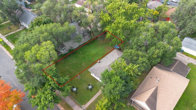 5135 Irving Ave N, Minneapolis, MN 55430