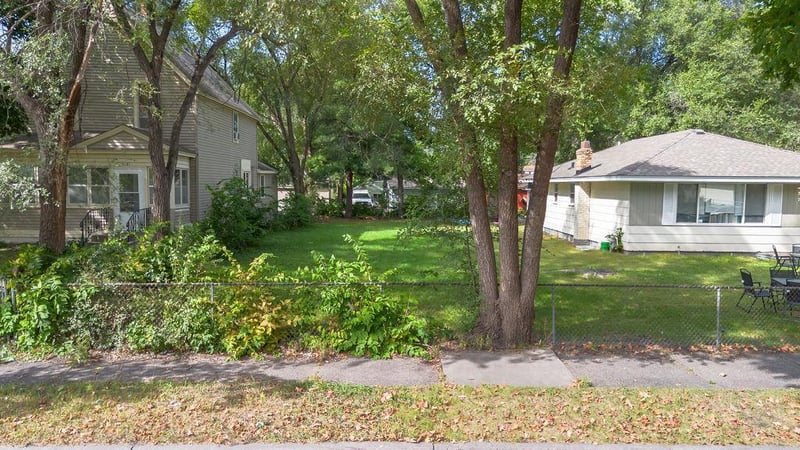 5135 Irving Ave N, Minneapolis, MN 55430